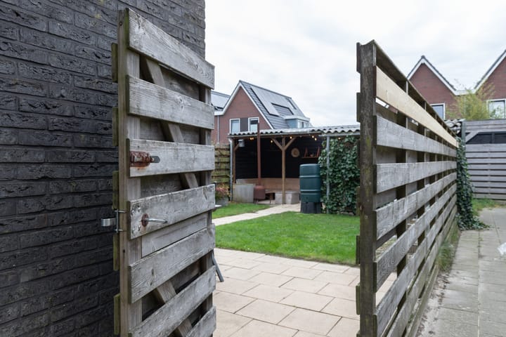 Photo 17 of Katerhals 8