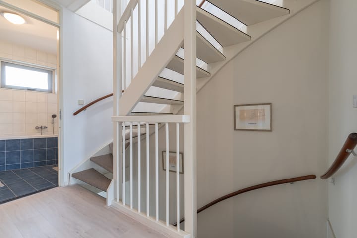 Photo 27 of Katerhals 8