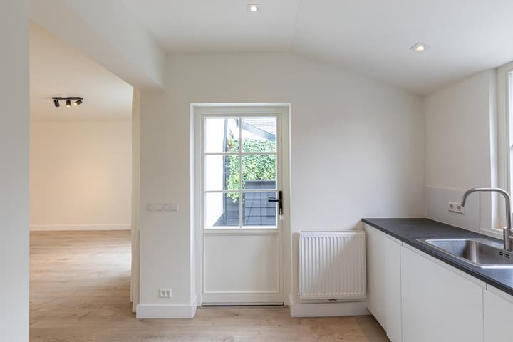 Photo 8 of Cornelis Bakkerlaan 30-A