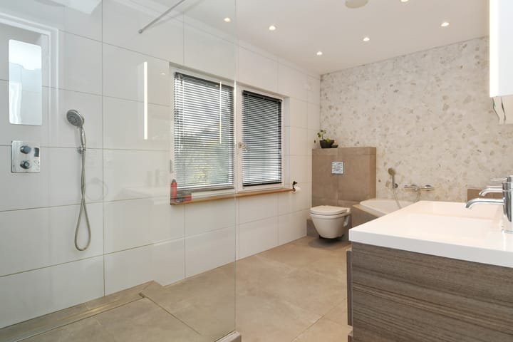 Foto 26 van Baroniestraat 10