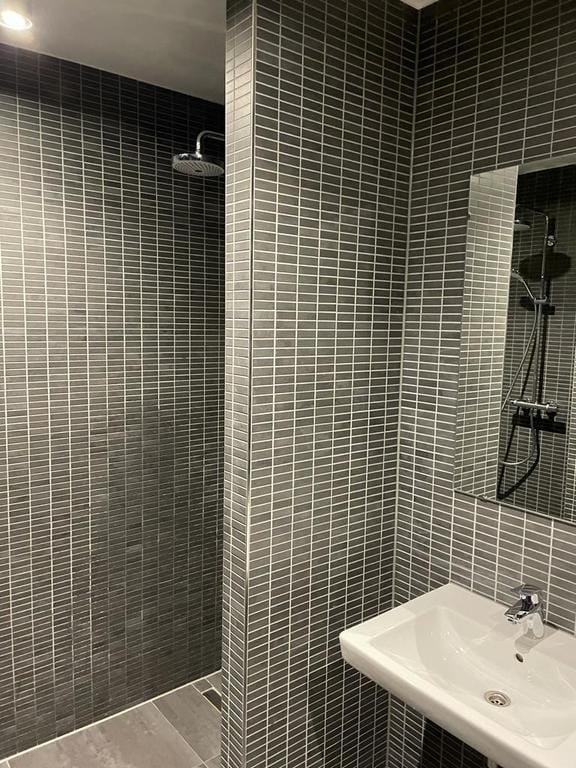 Photo 10 of Badhuiskade 97