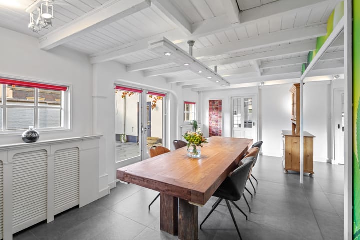 Foto 15 van Damstraat 8