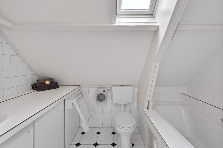 Foto 30 van Damstraat 8