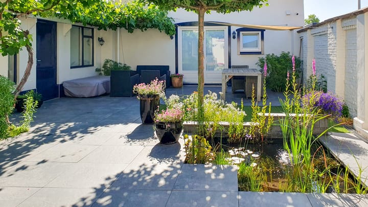 Foto 44 van Damstraat 8