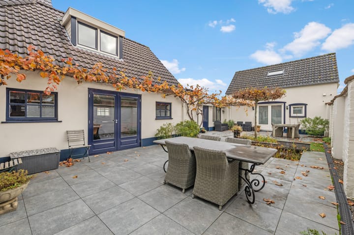 Foto 46 van Damstraat 8