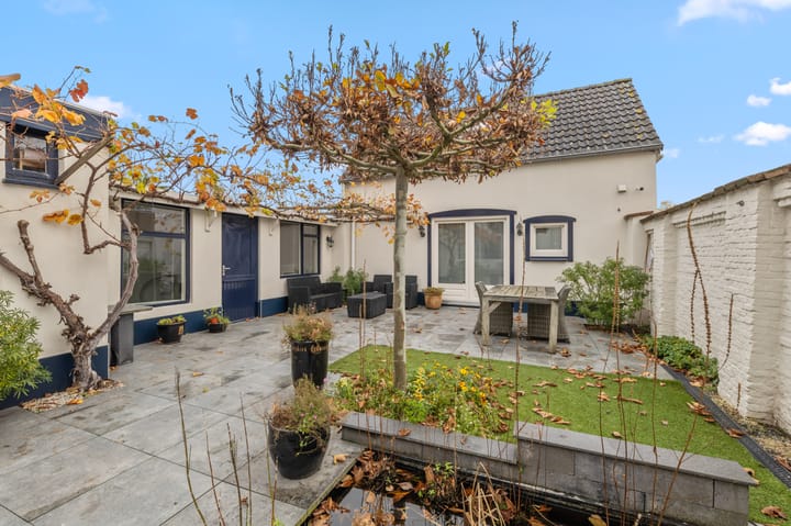 Foto 51 van Damstraat 8