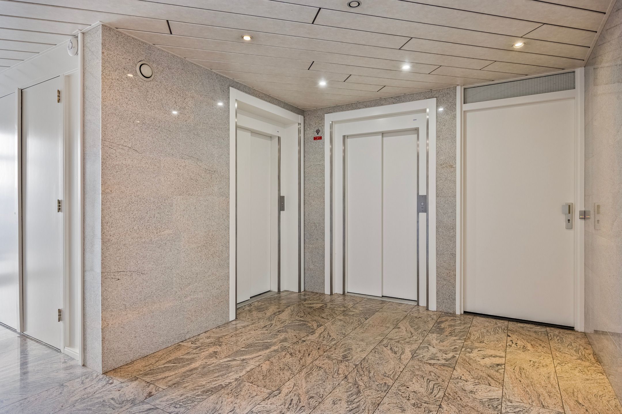 Photo 9 of Buitenbassinweg 665