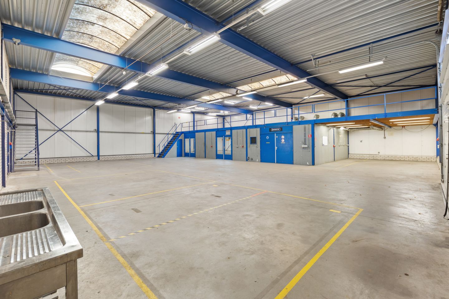 View photo 4 of Hogerwerf 15