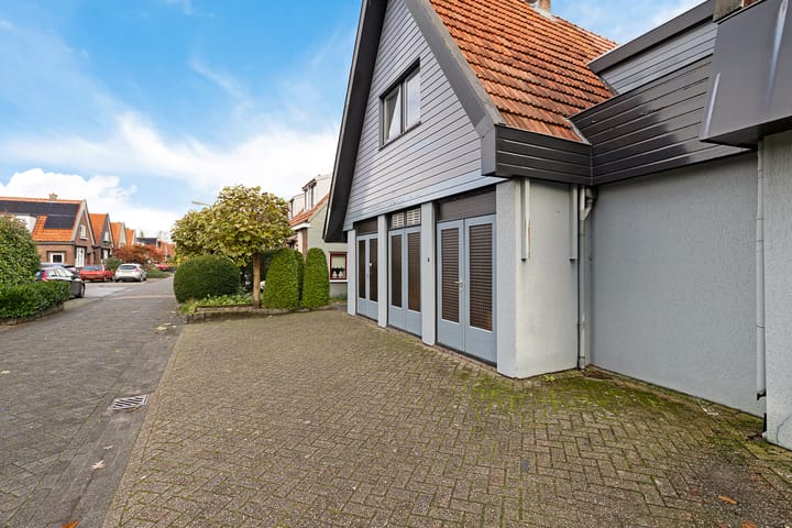 Photo 39 of Koningin Julianaweg 17