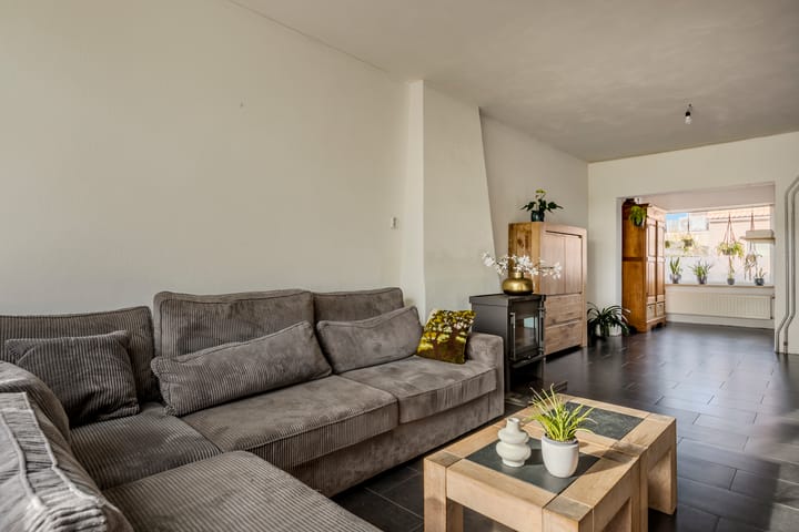 Photo 8 of Oranjestraat 62