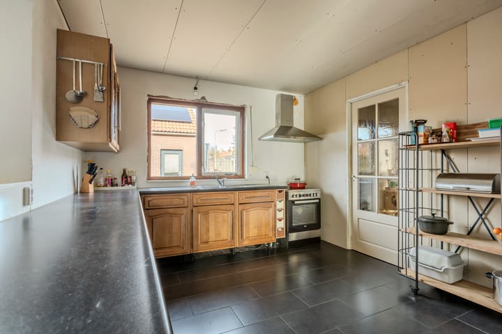 Photo 14 of Oranjestraat 62