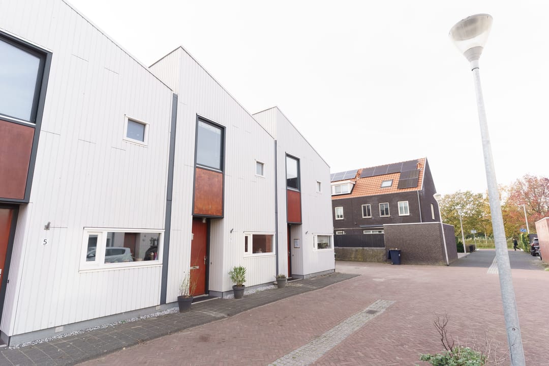 Foto 2 van Zilverplevierhof 7