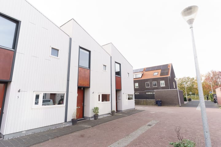 Foto 2 van Zilverplevierhof 7