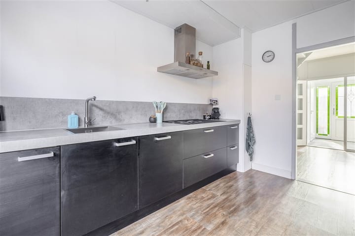 Photo 16 of Christiaan Eberhardstraat 8