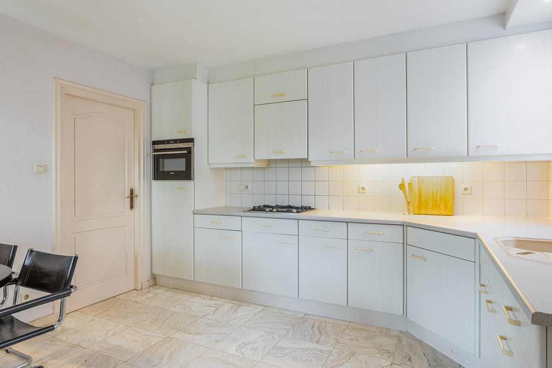 Photo 8 of Min. Aalbersestraat 12