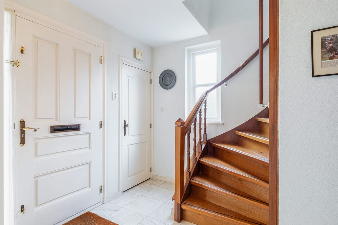 Photo 11 of Min. Aalbersestraat 12