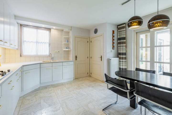 Foto 9 van Min. Aalbersestraat 12