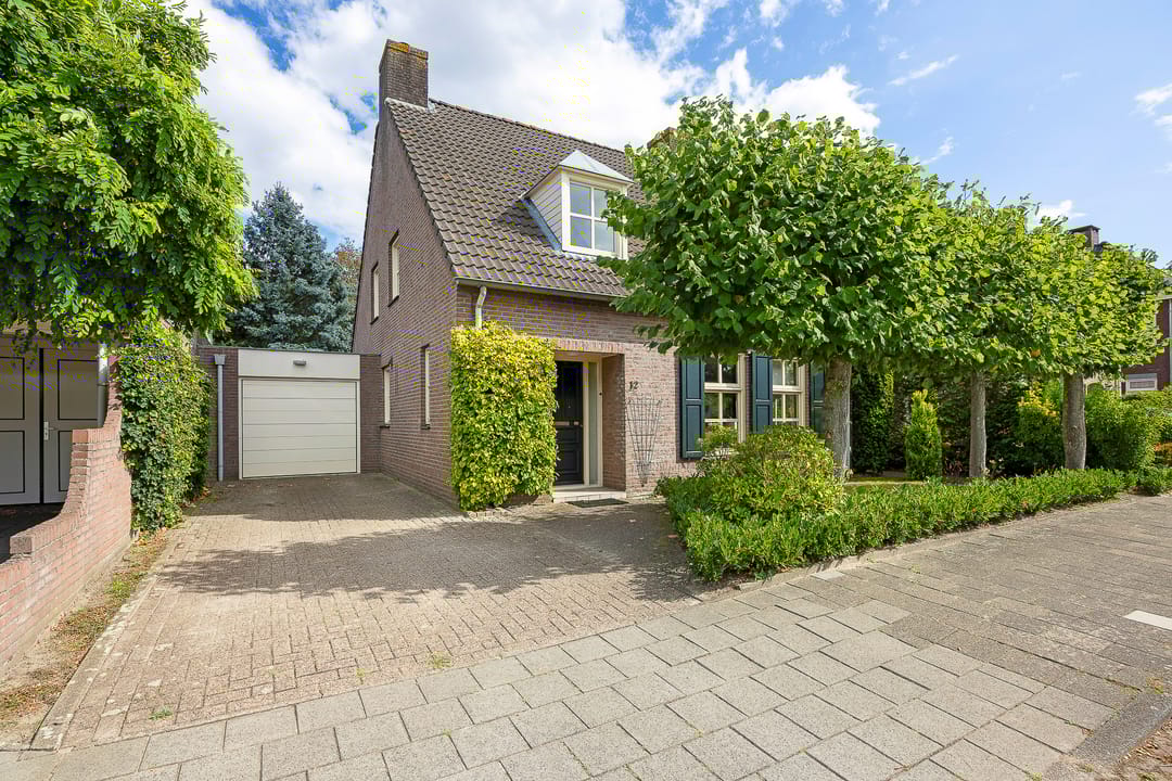 Photo 1 of Min. Aalbersestraat 12