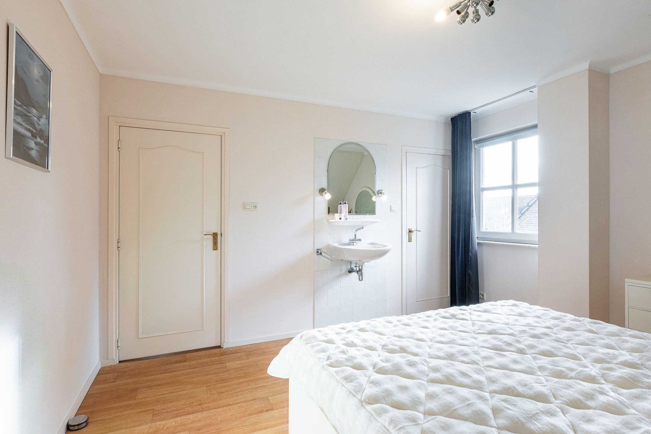 Photo 15 of Min. Aalbersestraat 12