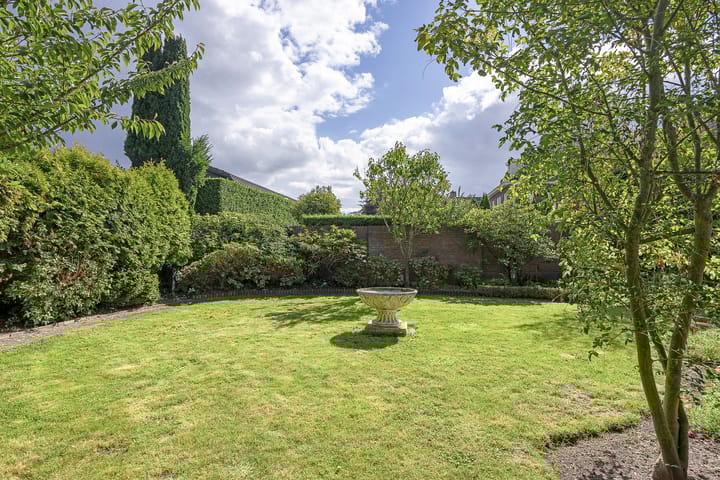 Foto 32 van Min. Aalbersestraat 12