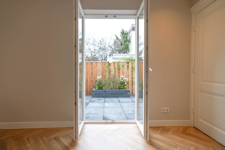 Foto 32 van De Perponcherstraat 32