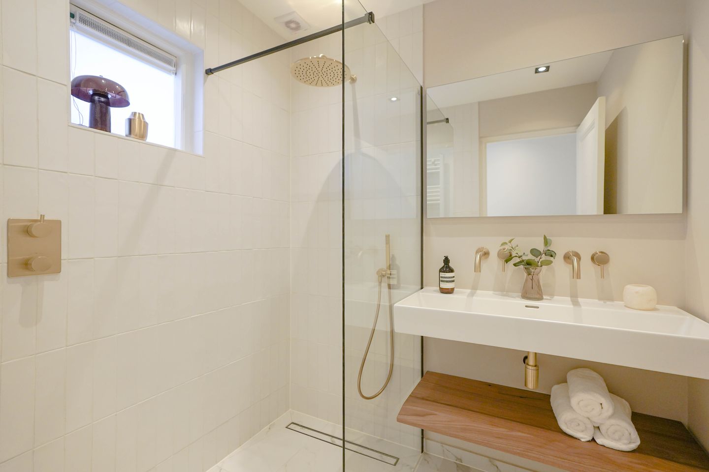 Foto 35 van De Perponcherstraat 32