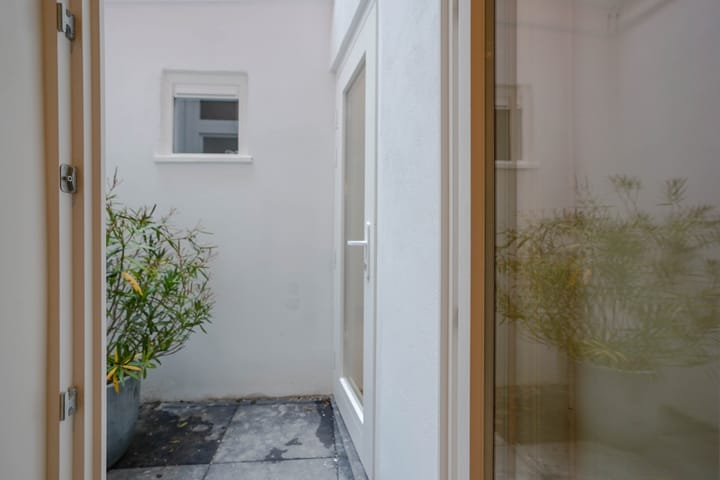 Foto 43 van De Perponcherstraat 32