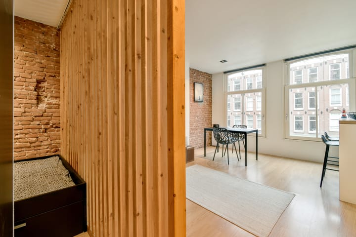 Photo 9 of Kinkerstraat 69-2V