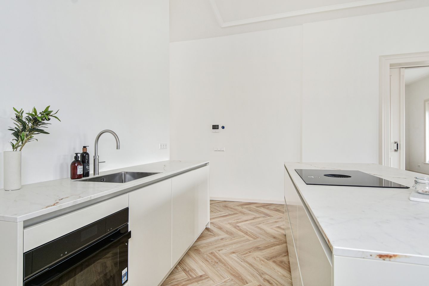 Foto 10 van Nassauplein 11-B