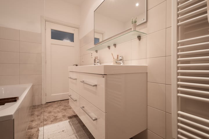 Photo 44 of Johan van Oldenbarneveltlaan 37