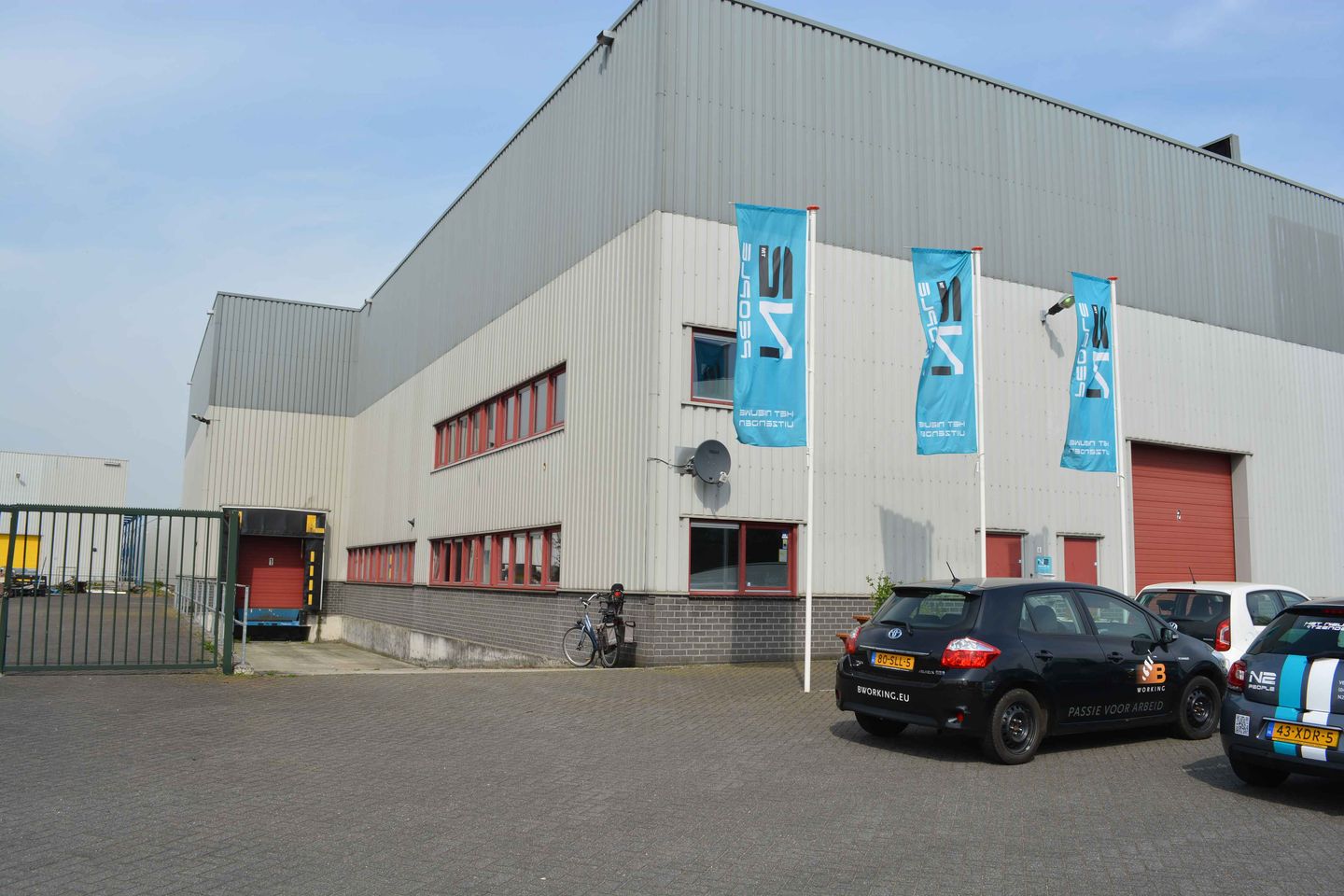 View photo 2 of Microstraat 2-6