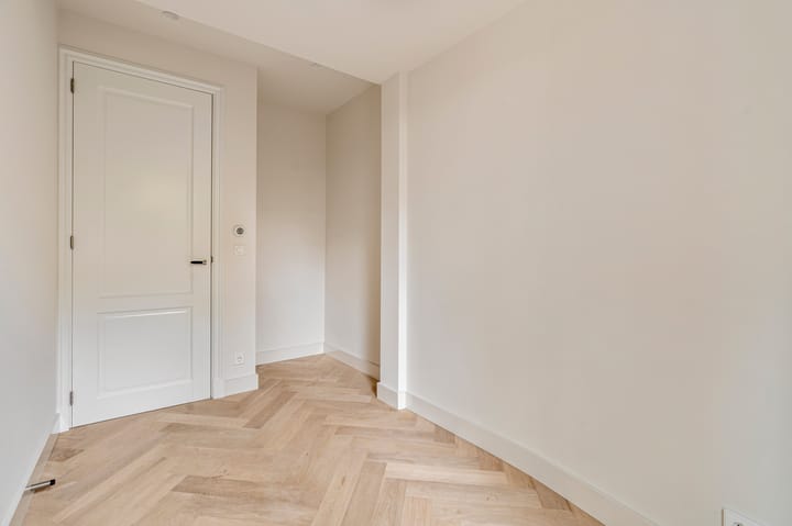 Foto 15 van Woestduinstraat 7-H