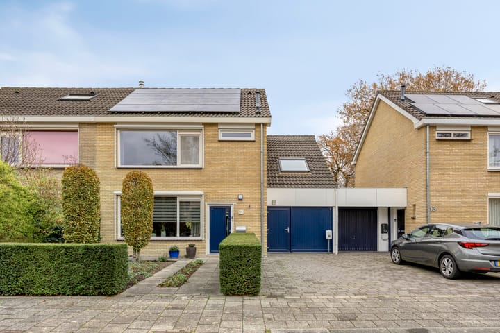 Photo 2 of Burgemeester van Grotenhuisstraat 11