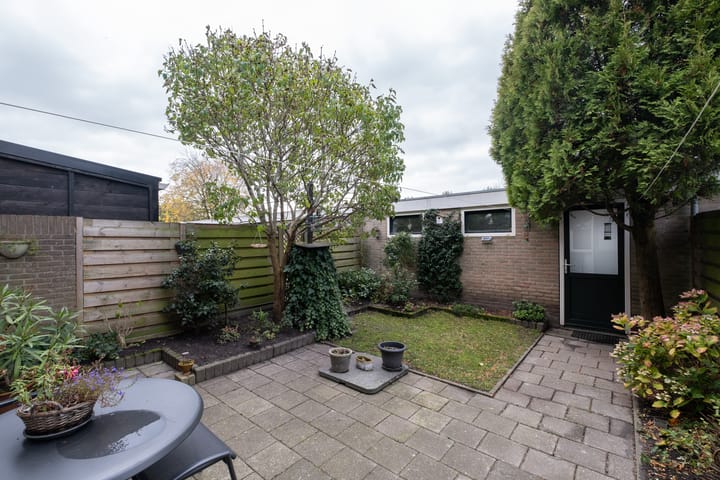 Photo 13 of Pastoor Meriusstraat 142