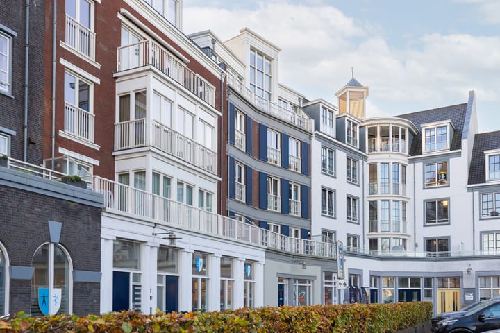 Photo 3 of J. Homan van der Heideplein 70