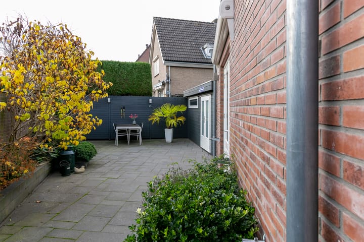 Foto 29 van Massenweg 72