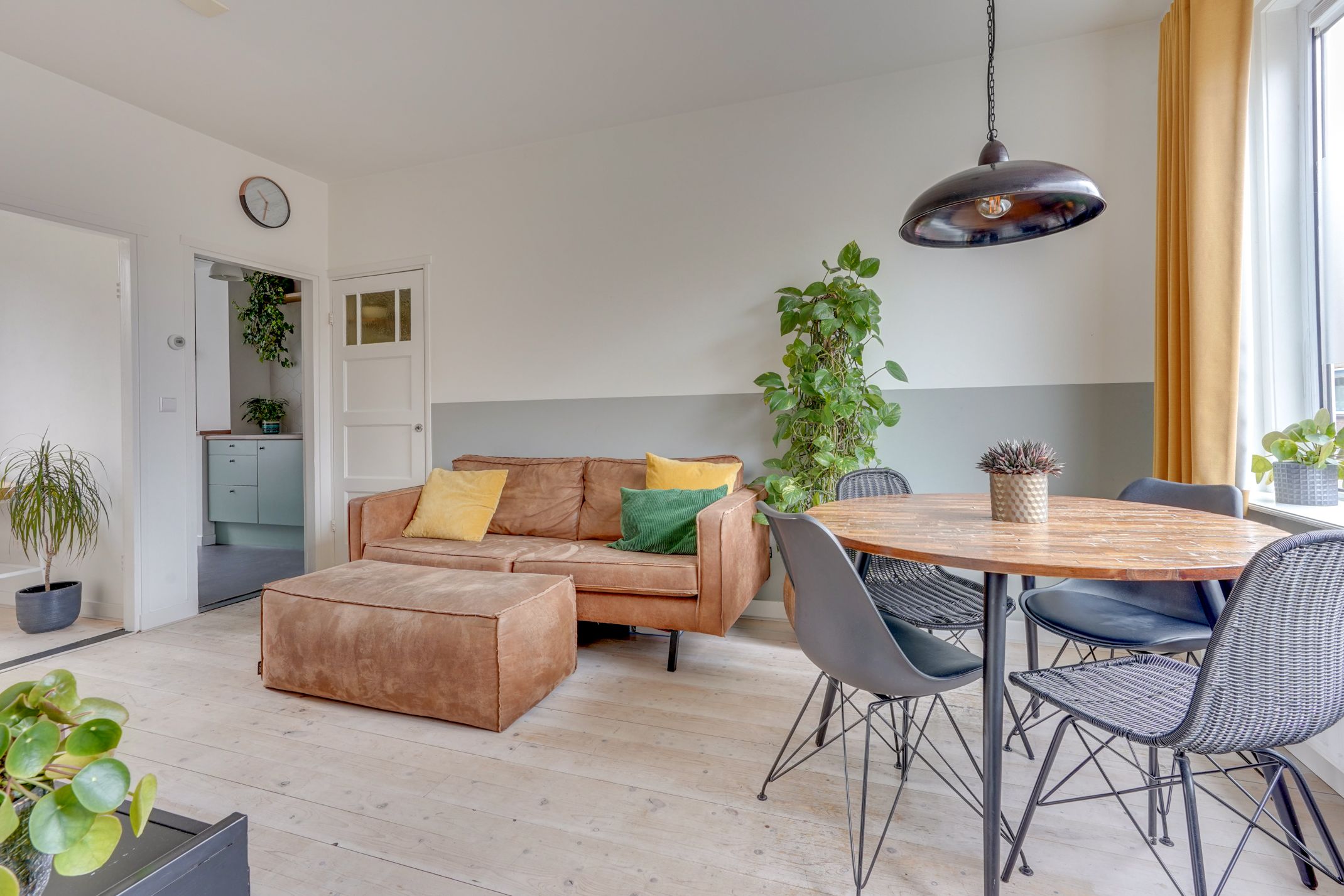 Foto 3 van Pijnboomstraat 7