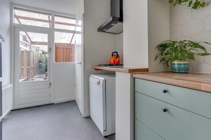 Foto 12 van Pijnboomstraat 7