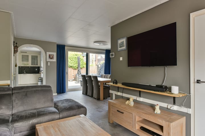 Foto 7 van van Dijklaan 25