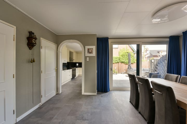 Foto 11 van van Dijklaan 25