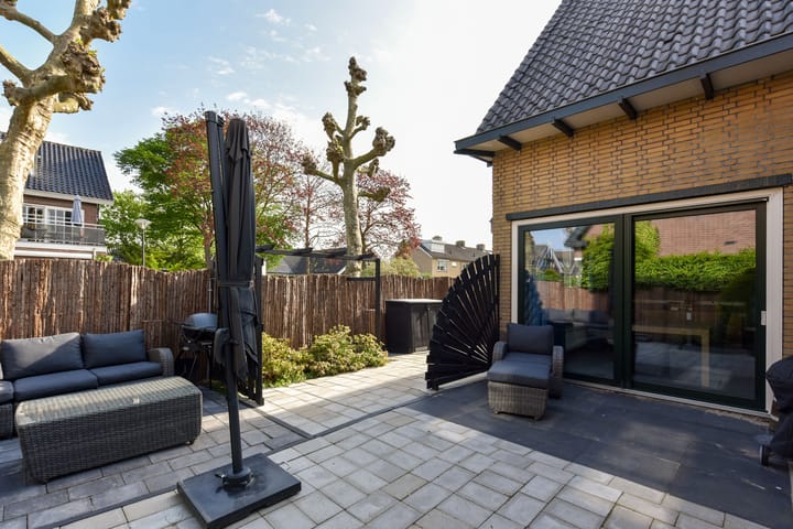 Foto 22 van van Dijklaan 25