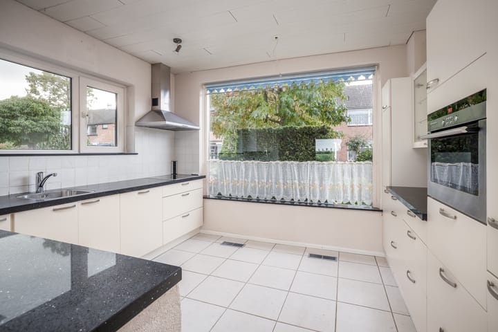 Photo 12 of Wethouder Grootstraat 15