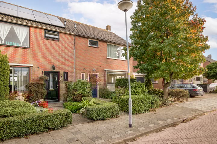 Photo 40 of Wethouder Grootstraat 15