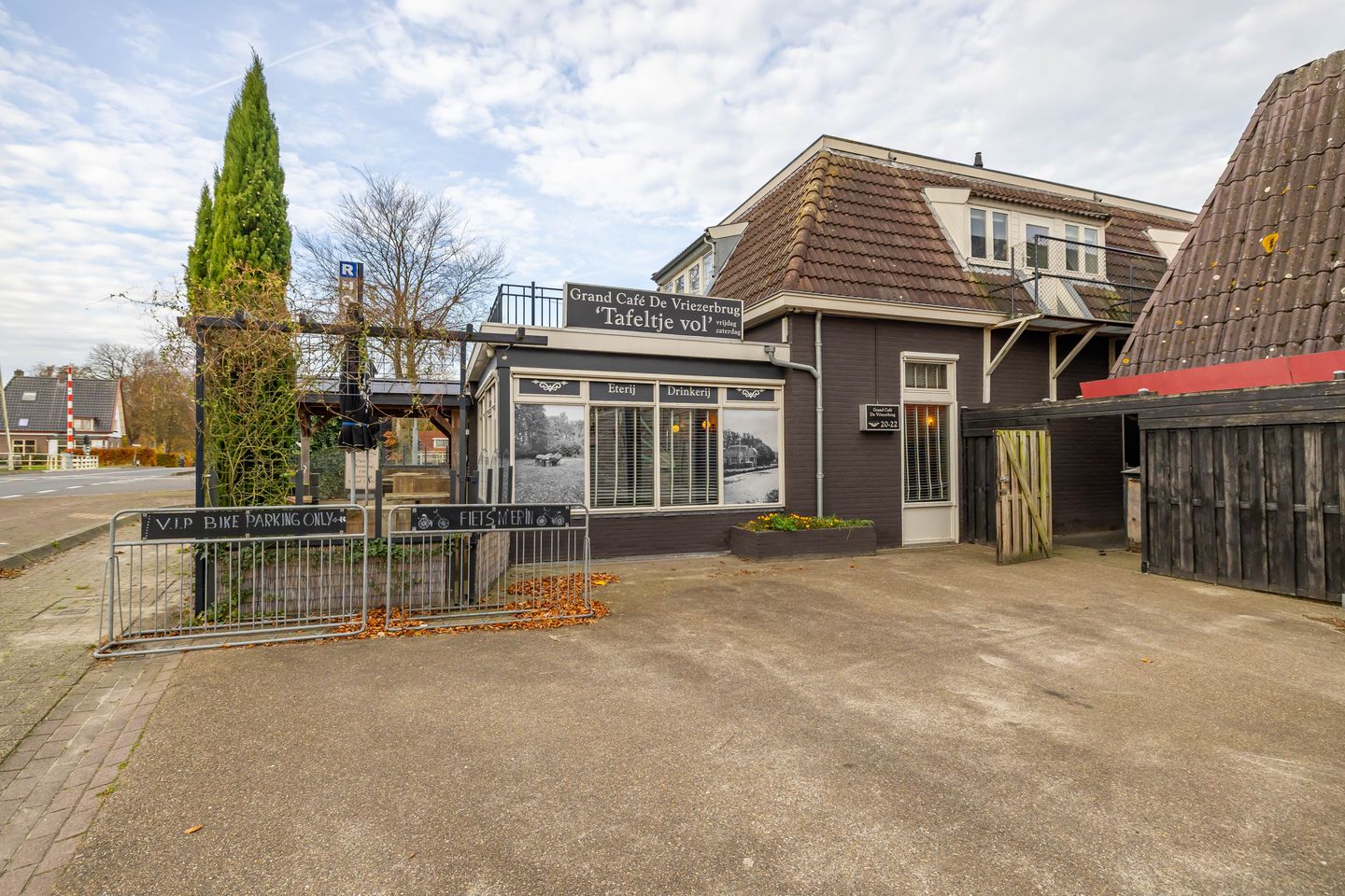 Bekijk foto 3 van Vriezerweg 20