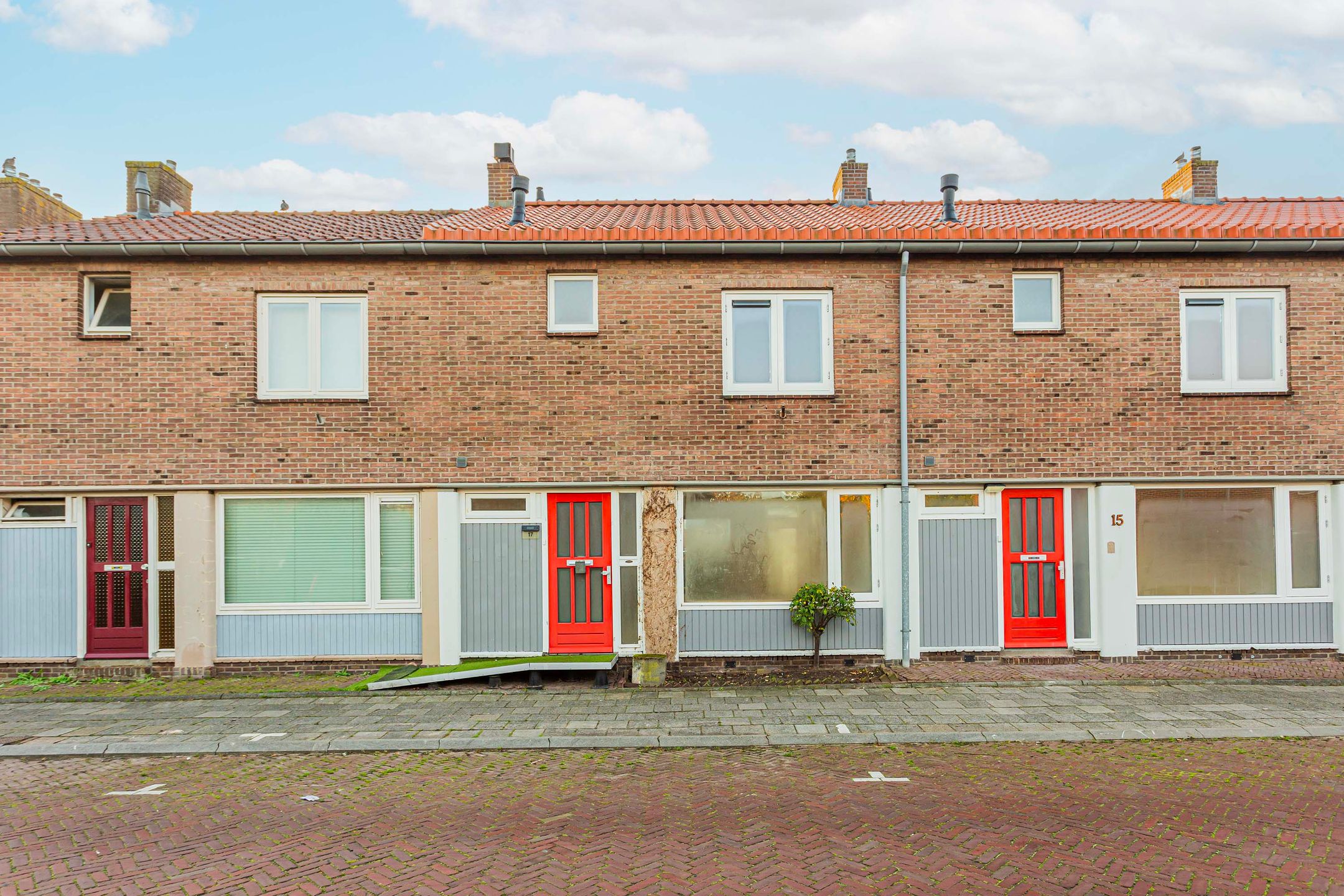 Buying a house in The Netherlands., Nicolaas Pienemanstraat 17