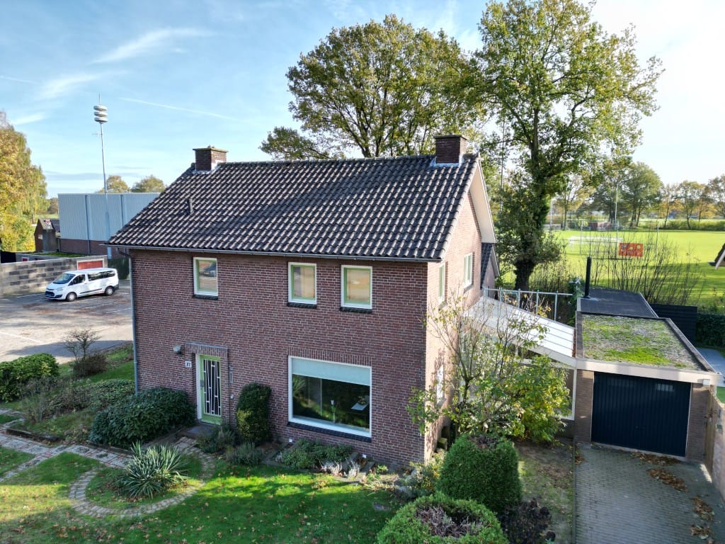 Foto 30 van Van Steenhuijsstraat 37