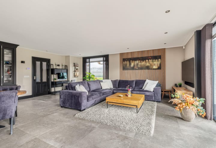 Photo 4 of Luttik Cie 37