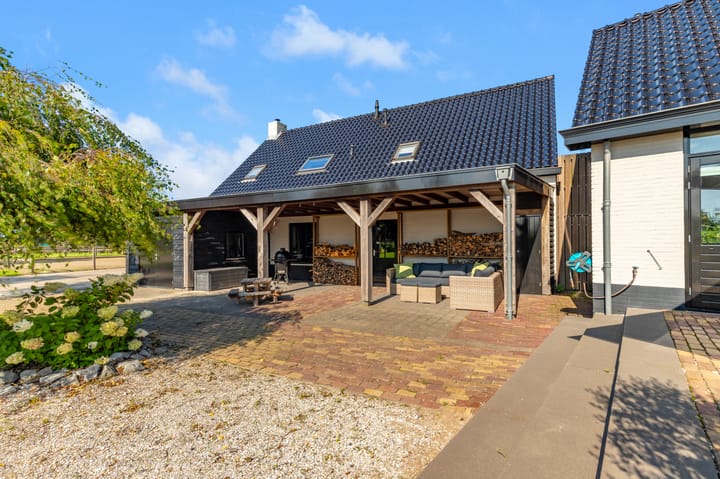 Photo 26 of Luttik Cie 37