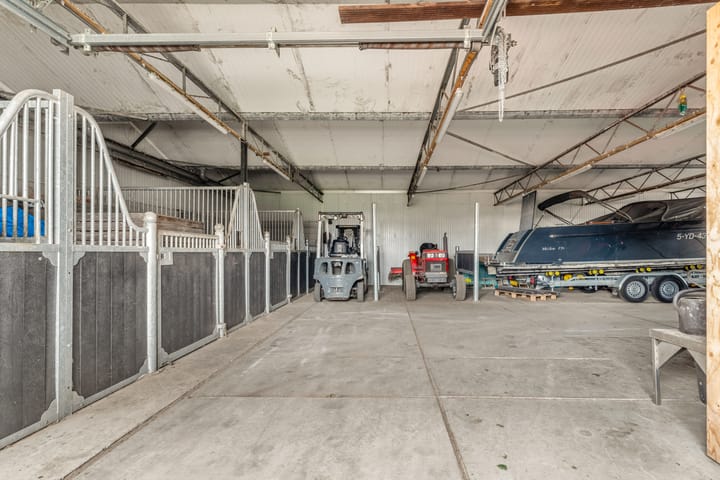 Photo 42 of Luttik Cie 37