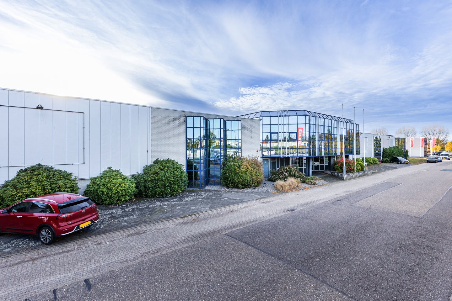 View photo 1 of De Run 4225